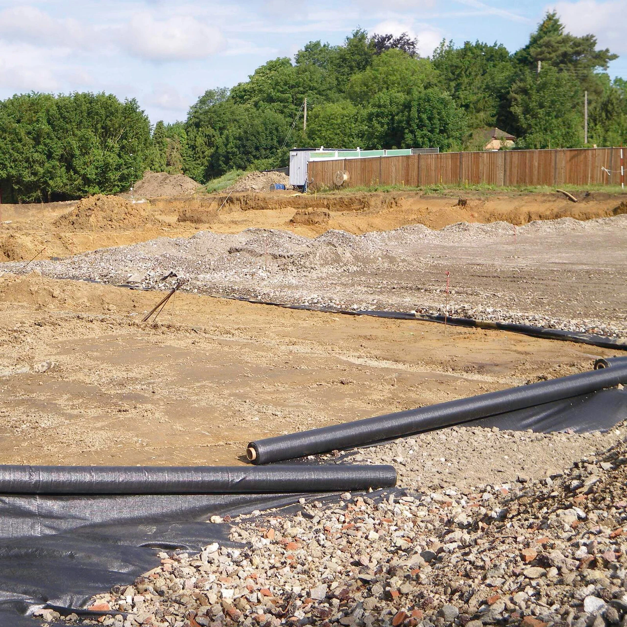 Growtivation GWF2 Groundtex Woven Geo Fabric 50000 X 2000mm 6 Growtivation GWF2 Groundtex Woven Geo Fabric 50000 X 2000mm - Image 6