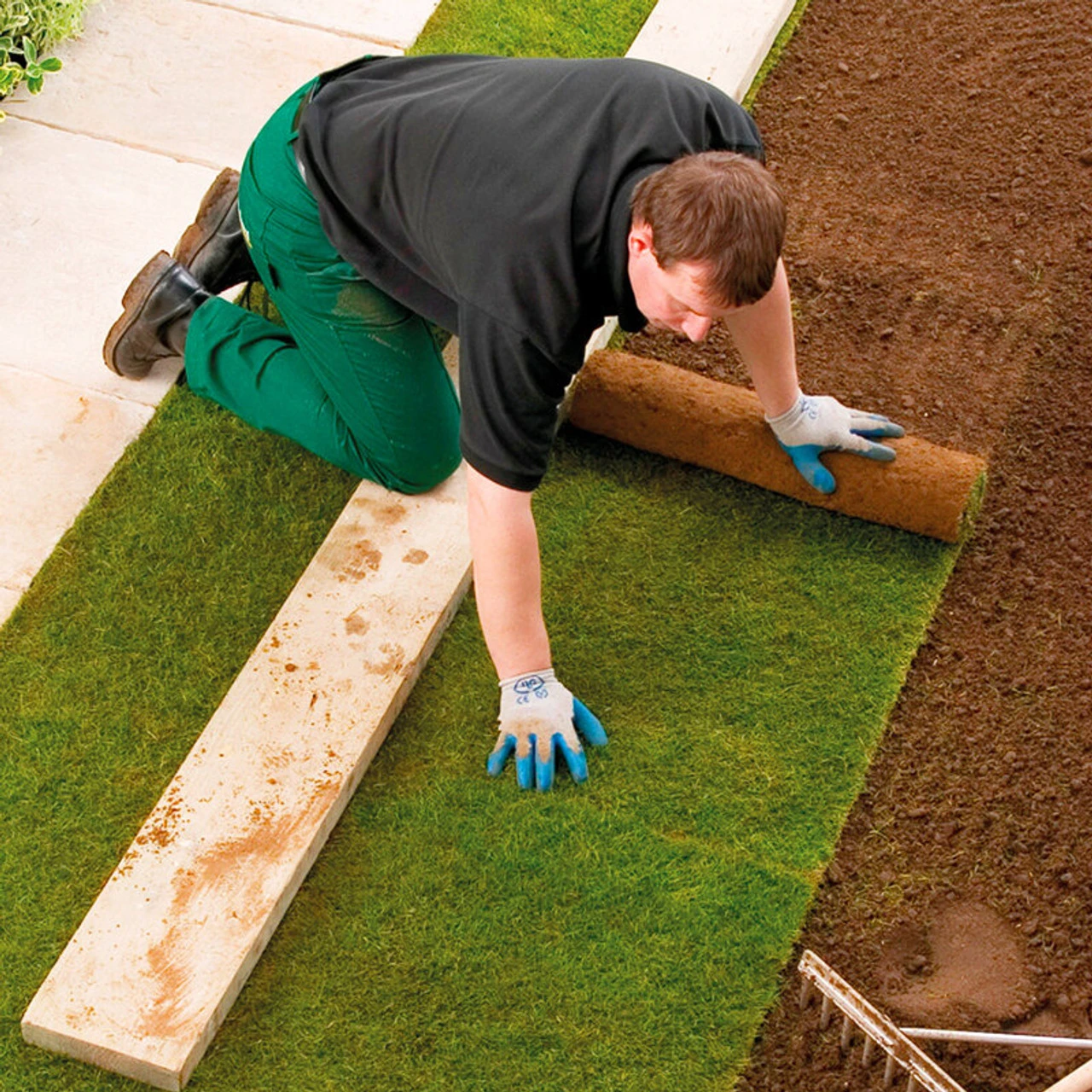 Rolawn Turf & Lawn Seeding Topsoil 0.73m3 Bulk Bag 3 Rolawn Turf & Lawn Seeding Topsoil 0.73m3 Bulk Bag - Image 3